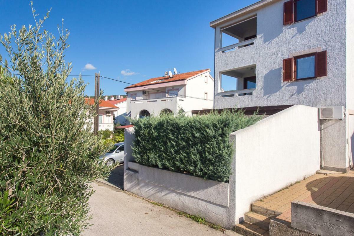 1-Bedroom Apartment With Loggia In Punat Island Krk Exteriér fotografie